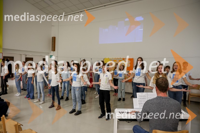 Predstavitev pametne razsvetljave na OŠ Predoslje v Kranju