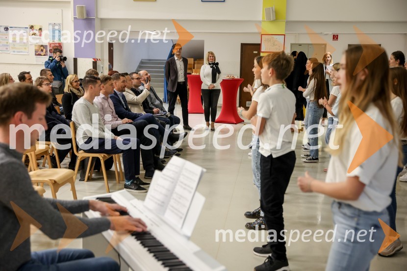 Predstavitev pametne razsvetljave na OŠ Predoslje v Kranju