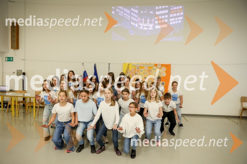 Predstavitev pametne razsvetljave na OŠ Predoslje v Kranju