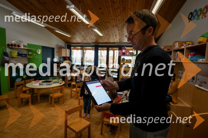 Predstavitev pametne razsvetljave na OŠ Predoslje v Kranju