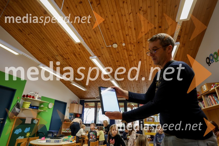 Predstavitev pametne razsvetljave na OŠ Predoslje v Kranju