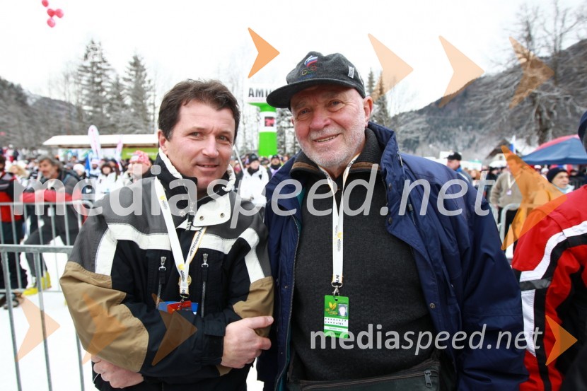  Uroš  Mencinger,  novinar Rad dobro jem;  Joco Žnidaršič, fotografUmrl je legendarni Delov fotograf Joco Žnidaršič