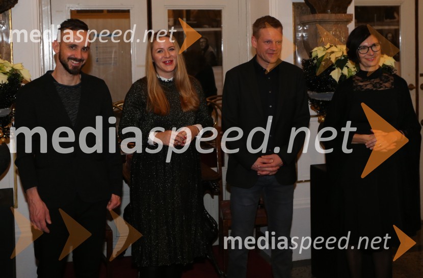  Jernej Pristov, vodja službe za odnose z javnostmi SNG Drama Ljubljana;  Barbara Svetek, vodja službe za marketing SNG Drama Ljubljana;  Luka Nabergoj, pomočnik ravnateljice SNG Drama Ljubljana;  Špela Zorn, organizatorka programa SNG Drama LjubljanaKako je padlo drevo, premiera drame