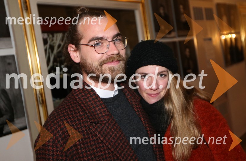  Matic Maco Lukšič, igralec;  Eva Jesenovec, igralkaKako je padlo drevo, premiera drame