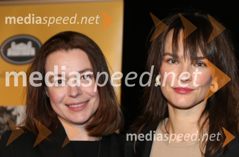  Nina Ivanišin Janežič, igralka;  Tina Vrbnjak, igralkaKako je padlo drevo, premiera drame