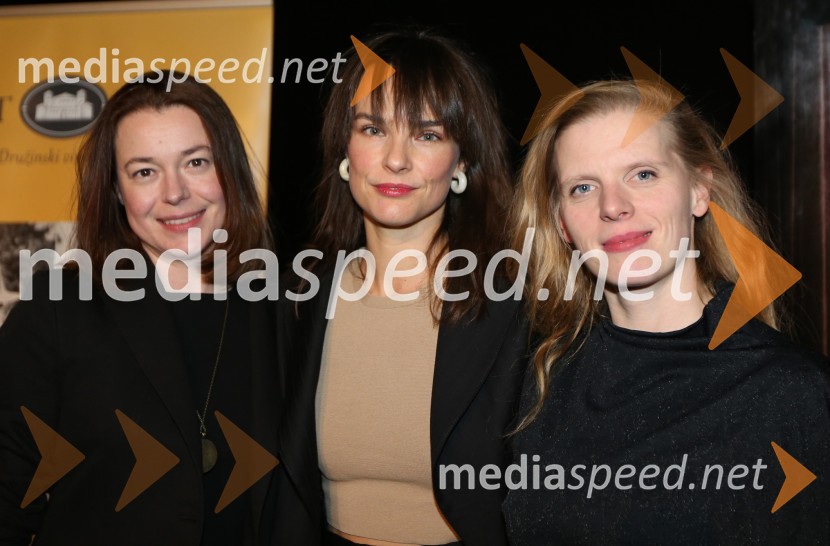  Nina Ivanišin Janežič, igralka;  Tina Vrbnjak, igralka;  Maruša Majer, igralkaKako je padlo drevo, premiera drame