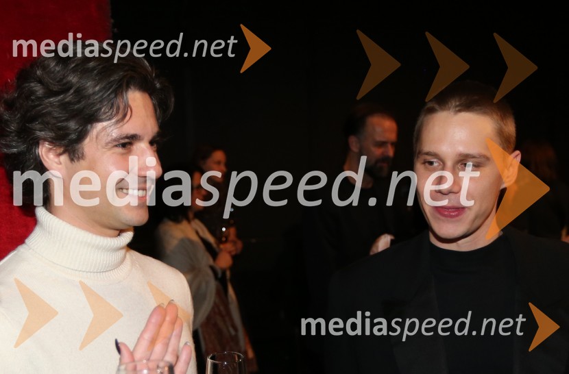  Luka Mesec, podpredsednik vlade in minister za delo, družino, socialne zadeve in enake možnosti;  Timon Šturbej, igralecKako je padlo drevo, premiera drame