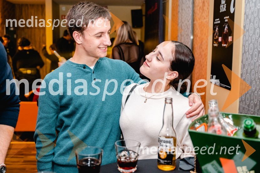  ... ;  Marina ŠalinovićPonovno odprtje Caffe Cluba 911