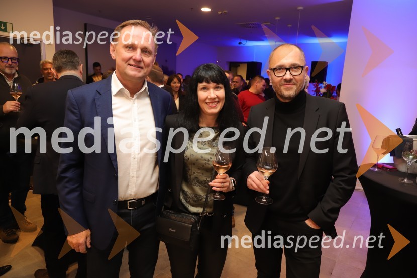 dr. Samo Peter Medved,  podžupan, Mestna občina Maribor ;  ... ;  Gregor Reichenberg,  podžupan MOM za področje arhitekture in prostoraSaša Arsenovič nadaljuje županski mandat v Mariboru