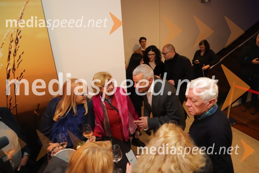  Melita  Petelin, mestna svetnica, Arsenovič za Maribor;  Jelka Kolmanič, mestna svetnica MOM, Desus;  Aleksander Saša Arsenovič, župan, Mestna občina Maribor;  Tone Vogrinec, športni in smučarski funkcionarSaša Arsenovič nadaljuje županski mandat v Mariboru