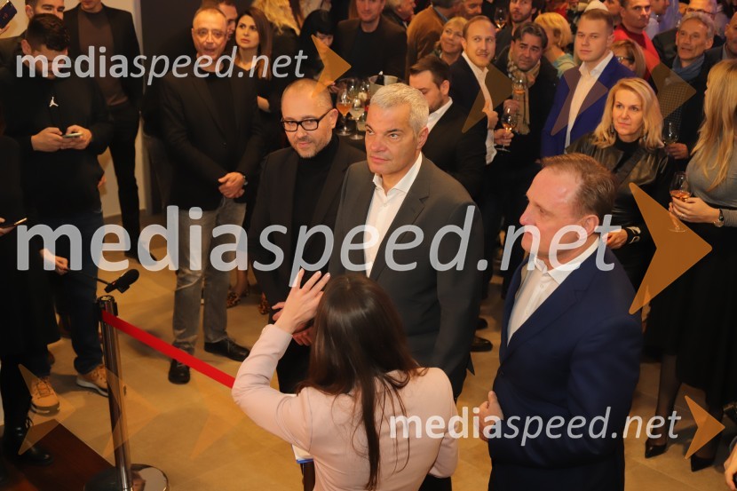  Gregor Reichenberg,  podžupan MOM za področje arhitekture in prostora;  Aleksander Saša Arsenovič, župan, Mestna občina Maribor; dr. Samo Peter Medved,  podžupan, Mestna občina Maribor Saša Arsenovič nadaljuje županski mandat v Mariboru