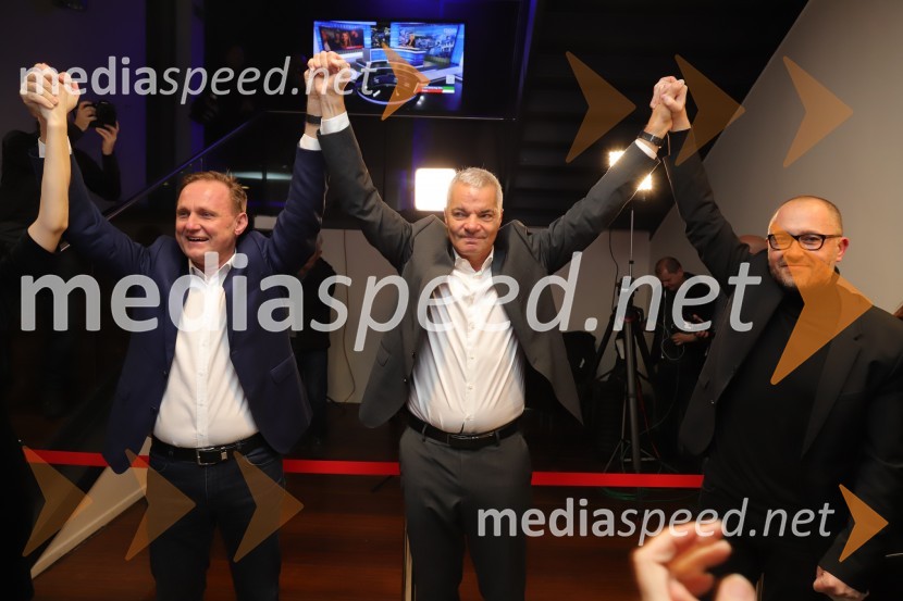 dr. Samo Peter Medved,  podžupan, Mestna občina Maribor ;  Aleksander Saša Arsenovič, župan, Mestna občina Maribor;  Gregor Reichenberg,  podžupan MOM za področje arhitekture in prostoraSaša Arsenovič nadaljuje županski mandat v Mariboru