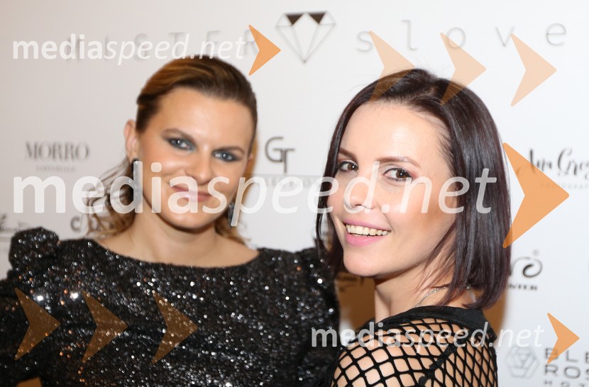  Nina Uršič Knep, organizatorka prireditev, lastnica licence Mister Slovenije;  Barbee Šuštaršič, koreografinja, plesalkaMister Slovenije 2022 je Al Sivka