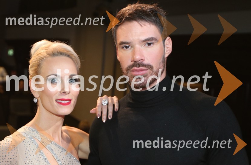  Pia Pustovrh, voditeljica;  Matjaž Kumelj, pevec, manekenMister Slovenije 2022 je Al Sivka