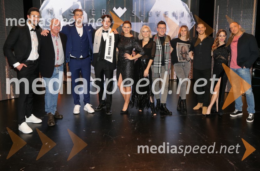  Sebastian Čufer, Mister Slovenia 2021;  Dario Diviacchi;   Blaž Kričej Režek, Sanjski moški 2022;  Al Sivka, Mister Slovenia 2022;  Nina Uršič Knep, organizatorka prireditev, lastnica licence Mister Slovenije;  Ana Gregorič, fotografinja;  ... ;  Teja  Jugovic, spletna vplivnica, Cool mamacita;  Franko Bajc, zmagovalec resničnostnega šova Exatlon Slovenija 2021;  Ana Klašnja, balerina;  Denis Porčič – Chorchyp, glasbenik, mojster borilnih veščinMister Slovenije 2022 je Al Sivka