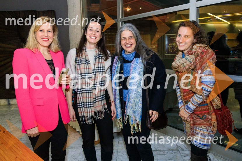  Metka Sulič, odnosi z javnostjo SNG Nova Gorica;  ... ;  ... ;  ... Nenadoma, reka, premiera v SNG Nova Gorica