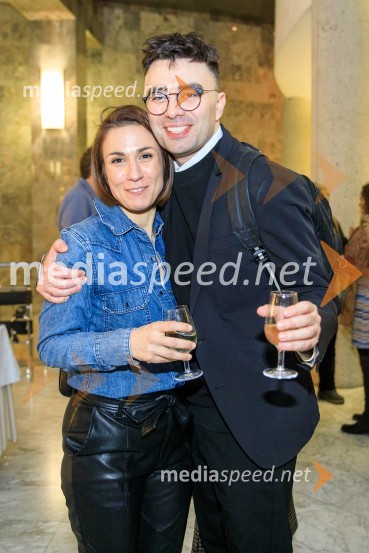  ... ;  Dimitrije Kokanov, dramaturgNenadoma, reka, premiera v SNG Nova Gorica