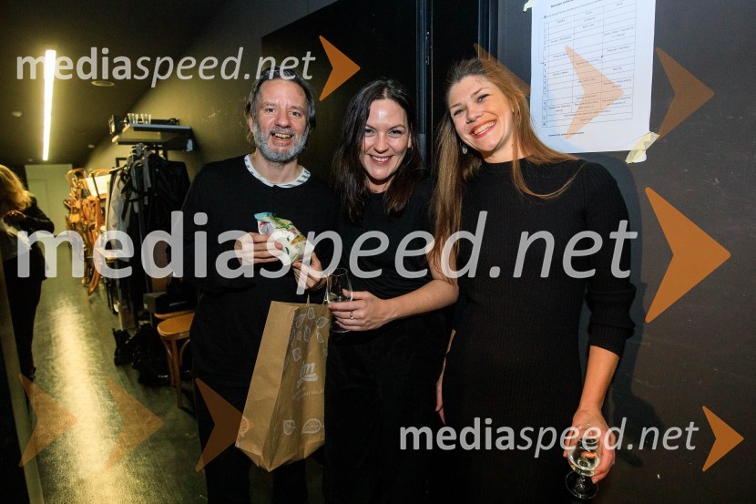  ... ;  Tamara Avguštin, igralka;  ... Nenadoma, reka, premiera v SNG Nova Gorica