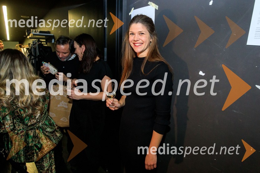 Nenadoma, reka, premiera v SNG Nova Gorica