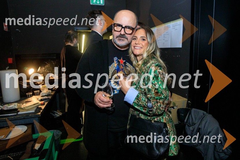  Kokan Mladenović, režiser;  Aleksandra Pecić Mladenović, kostomugrafinjaNenadoma, reka, premiera v SNG Nova Gorica