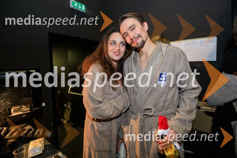  Urška Taufer, igralka;  Jure Kopušar, igralecNenadoma, reka, premiera v SNG Nova Gorica