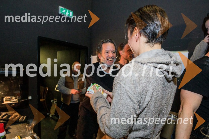  ... ;  Jure Kopušar, igralecNenadoma, reka, premiera v SNG Nova Gorica