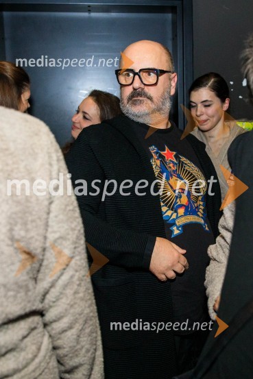  Kokan Mladenović, režiserNenadoma, reka, premiera v SNG Nova Gorica