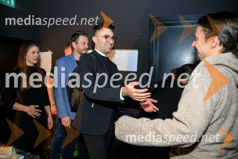  Dimitrije Kokanov, dramaturg;  Jure Kopušar, igralecNenadoma, reka, premiera v SNG Nova Gorica