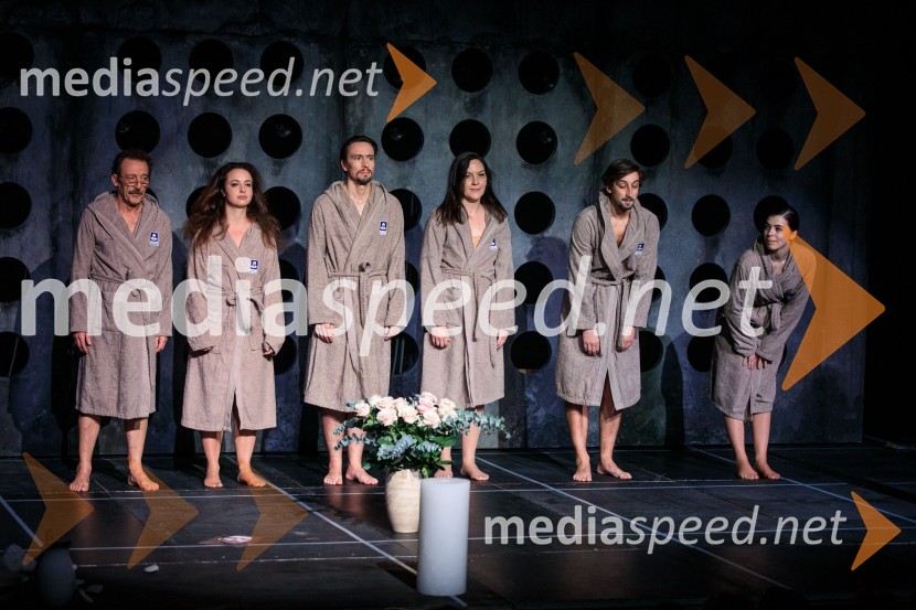  Žiga Saksida, igralec;  Urška Taufer, igralka;  Jure Kopušar, igralec;  Tamara Avguštin, igralka;  Žiga Udir, igralec;  Anuša  Kodelja, igralkaNenadoma, reka, premiera v SNG Nova Gorica