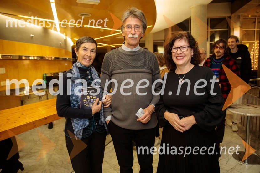  Jasna Čuk Rupnik, zdravnica;  Jožko  Čuk, nekdanji direktor GZS, nekdanji direktor SNG Nova Gorica;  Barbara Simčič Veličkov, organizatorka SNG Nova GoricaNenadoma, reka, premiera v SNG Nova Gorica