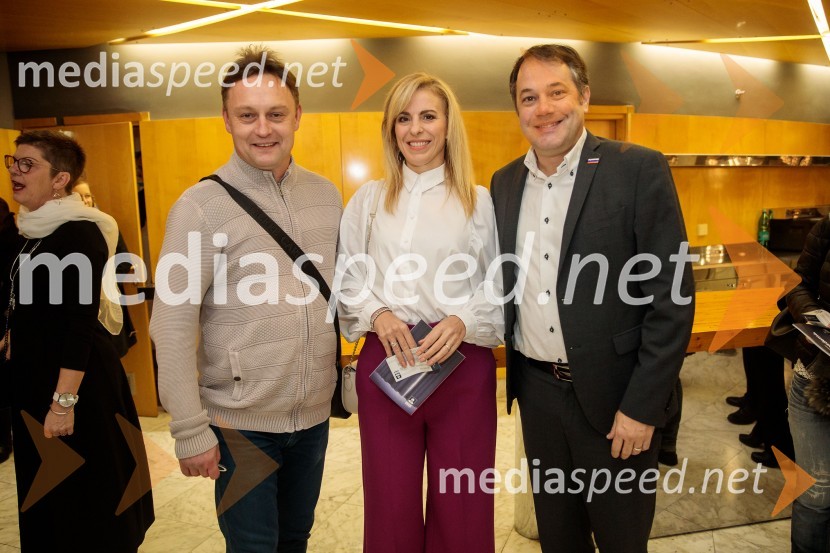  Peter Srpčič, direktor, Mestno gledališče Ptuj;  ... ;  ... Nenadoma, reka, premiera v SNG Nova Gorica