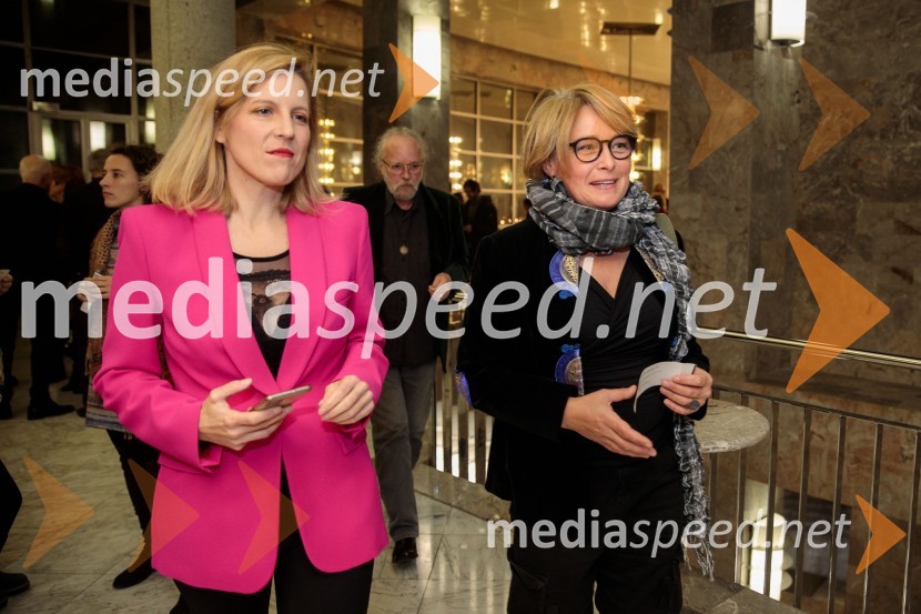  Metka Sulič, odnosi z javnostjo SNG Nova Gorica;  ... Nenadoma, reka, premiera v SNG Nova Gorica