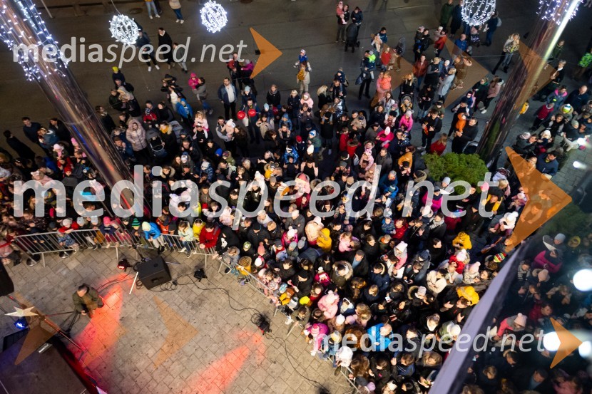 Miklavž obdaril otroke v Citycentru Celje, 2022