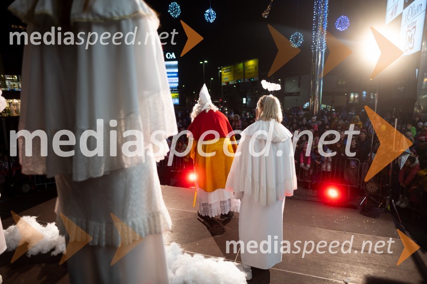 Miklavž obdaril otroke v Citycentru Celje, 2022