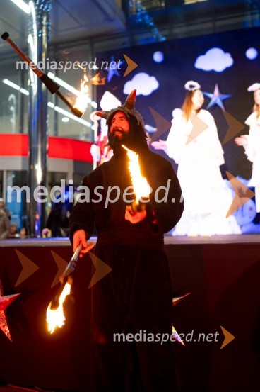 Miklavž obdaril otroke v Citycentru Celje, 2022