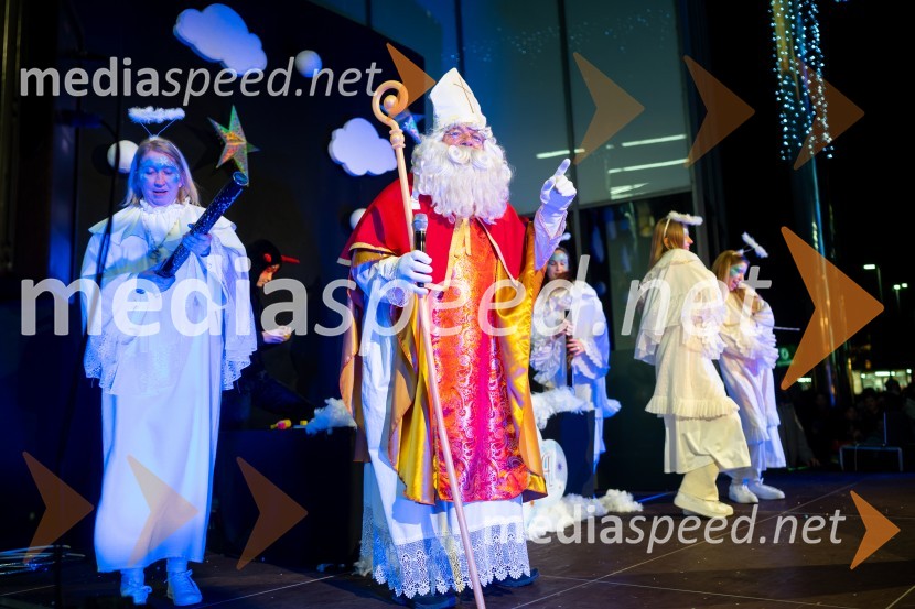 Miklavž obdaril otroke v Citycentru Celje, 2022