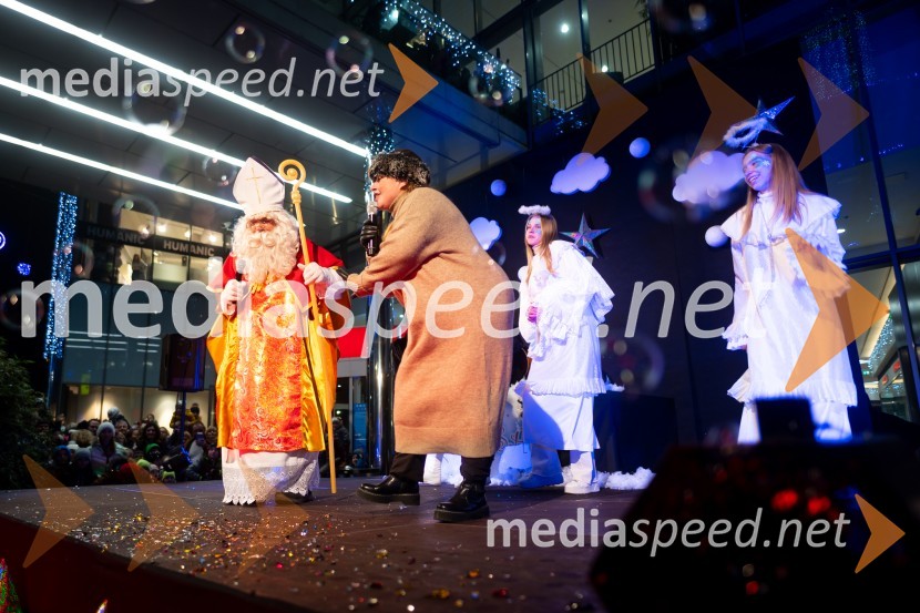 Miklavž obdaril otroke v Citycentru Celje, 2022