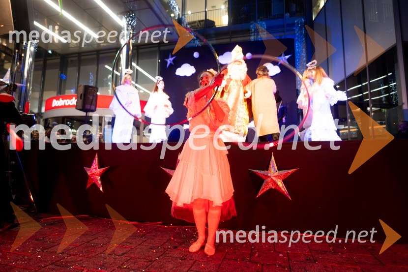 Miklavž obdaril otroke v Citycentru Celje, 2022