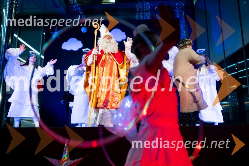 Miklavž obdaril otroke v Citycentru Celje, 2022