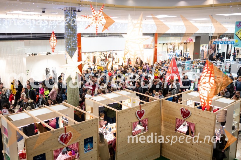 Miklavž obdaril otroke v Citycentru Celje, 2022