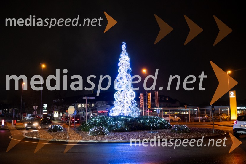 Miklavž obdaril otroke v Citycentru Celje, 2022