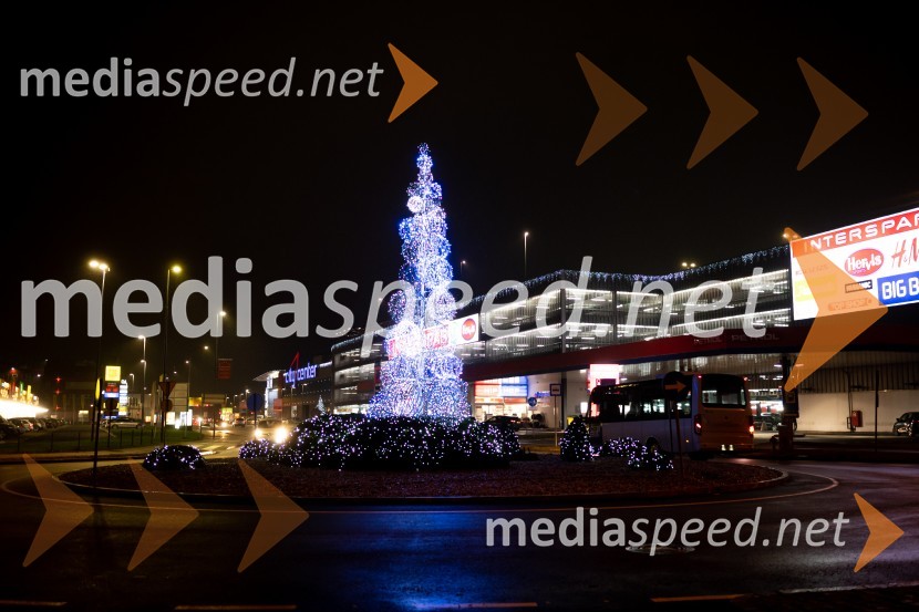 Miklavž obdaril otroke v Citycentru Celje, 2022