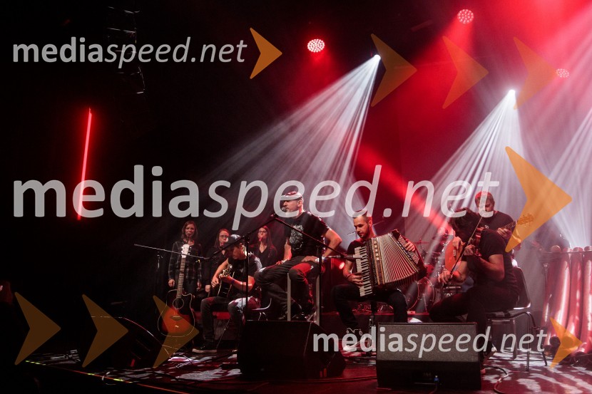  Leon Štrakl, skupina Dežurni krivciIzštekanih 10, 2022