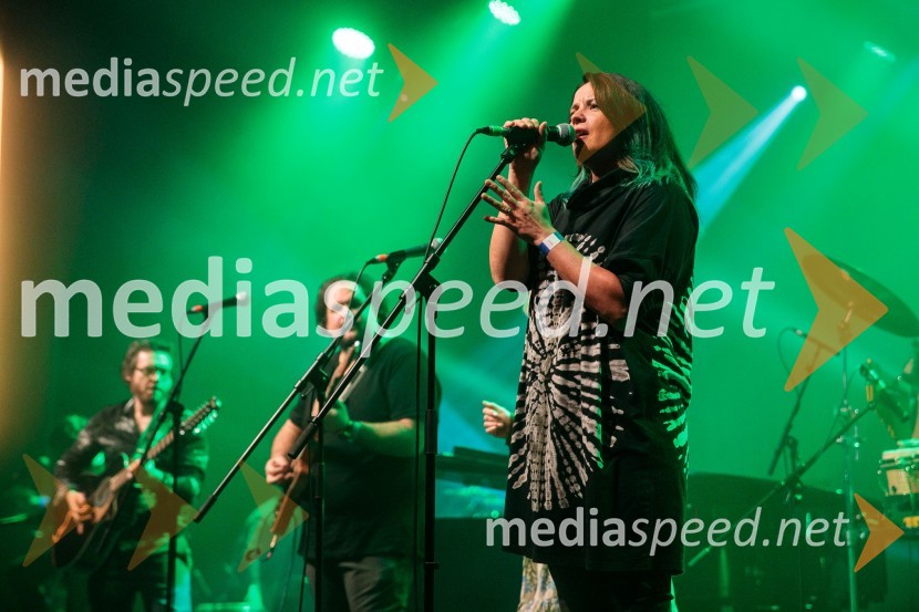  Tina Kachon, pevkaIzštekanih 10, 2022