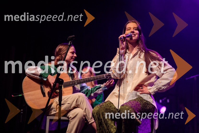  Urška Supej, 3: RMA;  Maša  But, pevka, 3: RMAIzštekanih 10, 2022