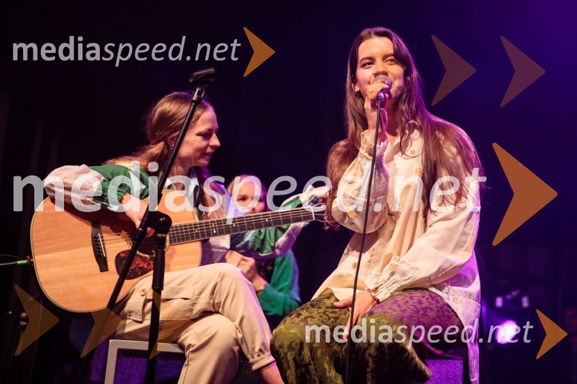  Urška Supej, 3: RMA;  Maša  But, pevka, 3: RMAIzštekanih 10, 2022