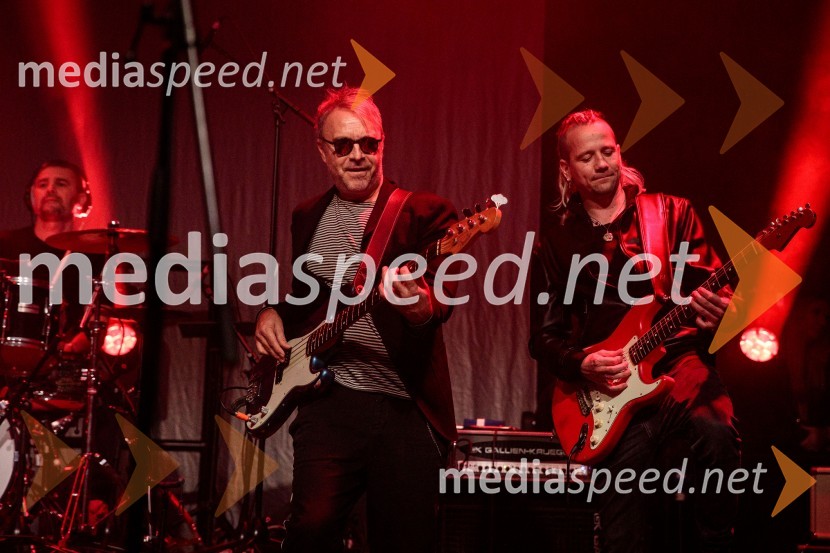  Jani Hace, glasbenik;  Tadej  Košir, glasbenikIzštekanih 10, 2022