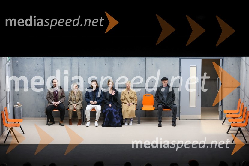  Gal  Oblak, igralec ;  Ana Pavlin, igralka;   Filip Štepec, AGRFT;  Mojca Funkl, igralka;  Tjaša  Železnik, igralka;  Boris  Kerč, igralecNeznanec, premiera v MGL Ljubljana