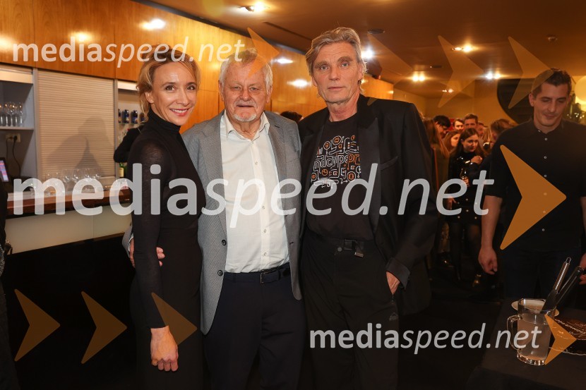  Mojca Funkl, igralka;  Evgen Car, dramski igralec;  Boris  Kerč, igralecNeznanec, premiera v MGL Ljubljana
