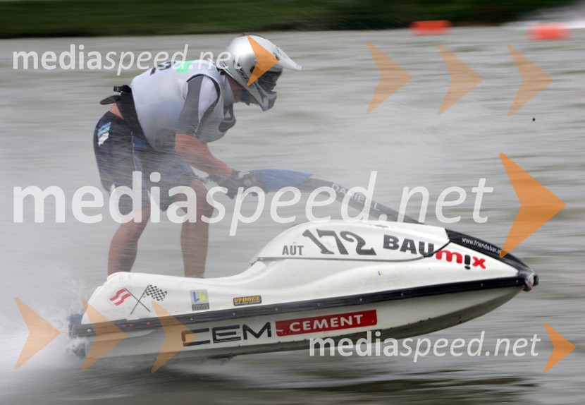 Avstrijski tekmovalecJET SKI, pokal Alpe Adria